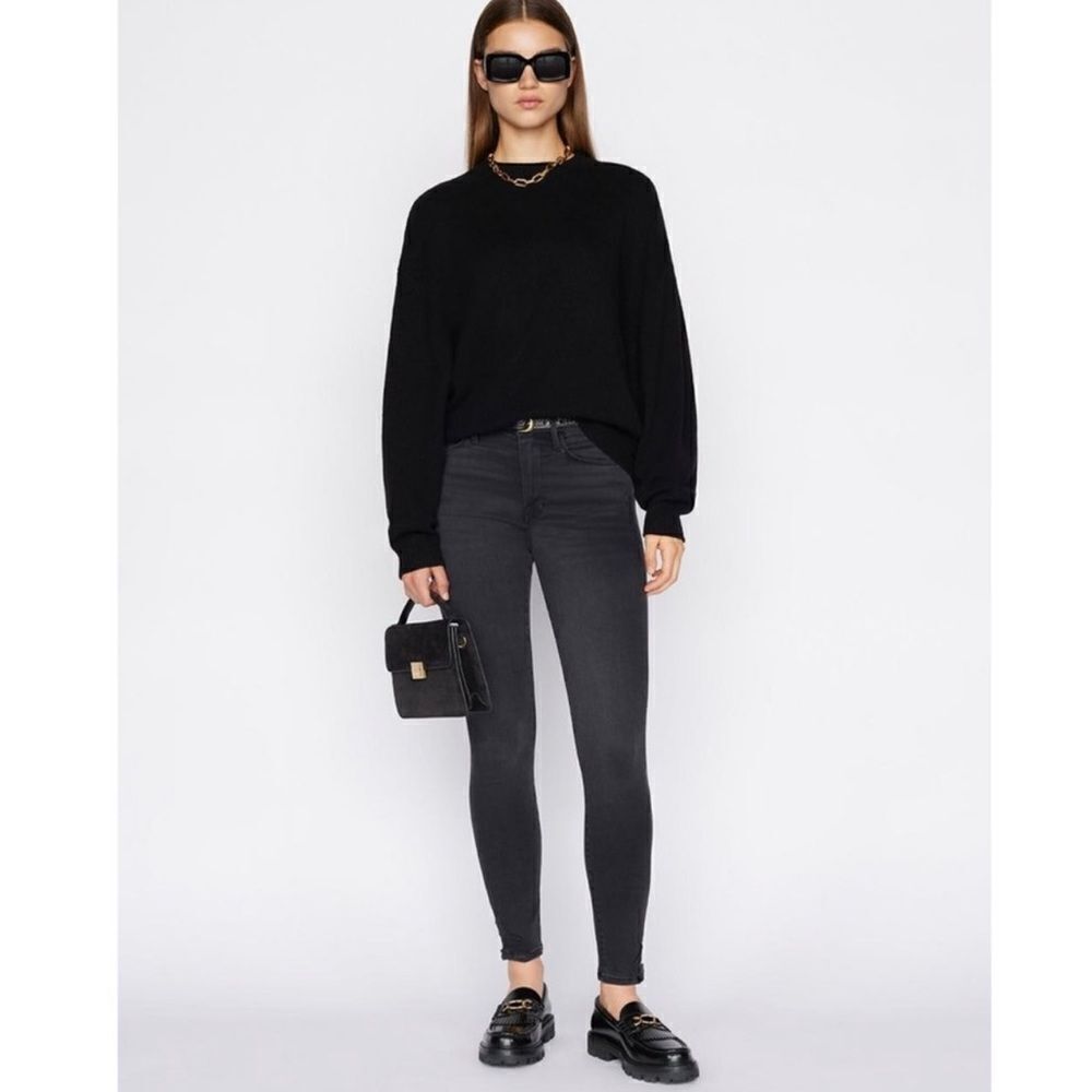 Brand NWT Revolve Frame Le High Skinny Distressed Black Wash Size 28